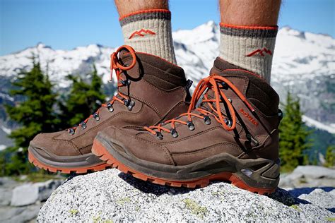 Can You Wear Running Shoes for Hiking? Exploring the Footwear Frontier